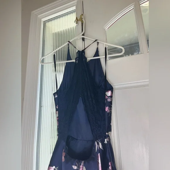 Prom Dress - Picture 5 of 7